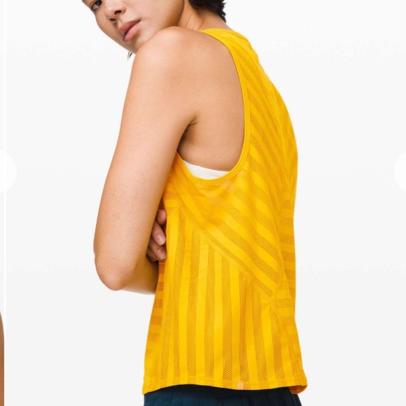 Lululemon Off and Running Tank - Picture 3 of 9